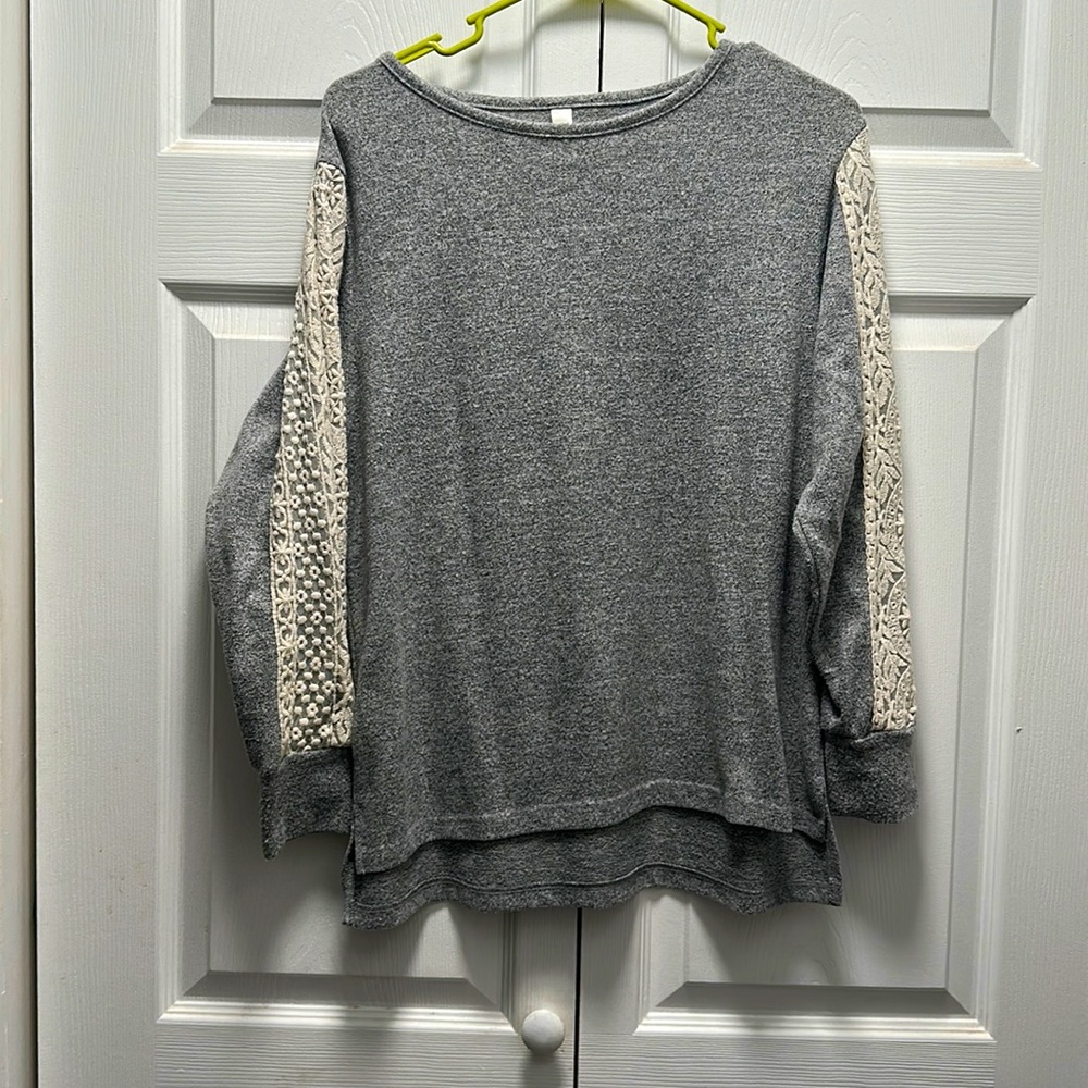 3/4 sleeve shirt
